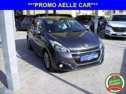 usato PEUGEOT 208