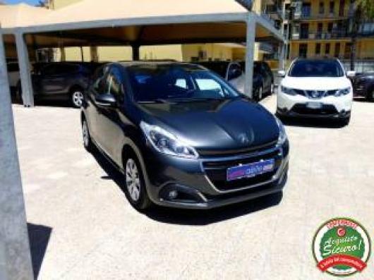 usato PEUGEOT 208