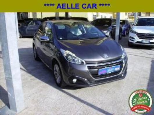 usato PEUGEOT 208