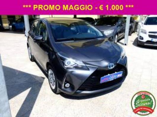usato TOYOTA Yaris
