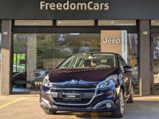 usato PEUGEOT 208