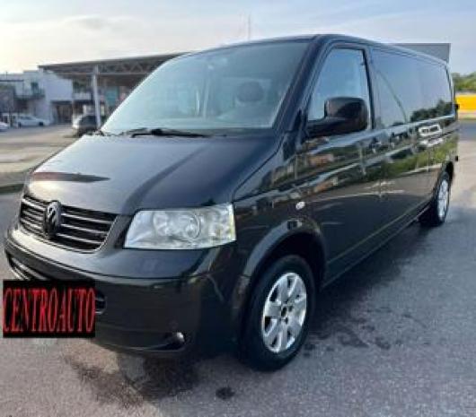 usato VOLKSWAGEN Caravelle