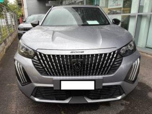 usato PEUGEOT 2008