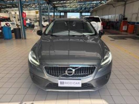 V40 Cross Country