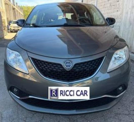 usato LANCIA Ypsilon