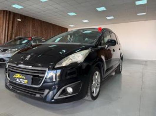 usato PEUGEOT 5008
