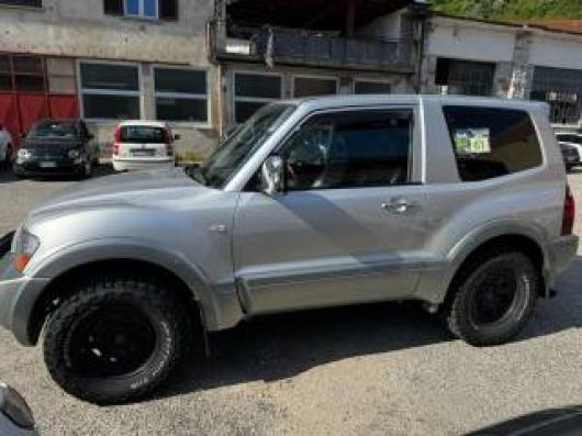 usato MITSUBISHI Pajero