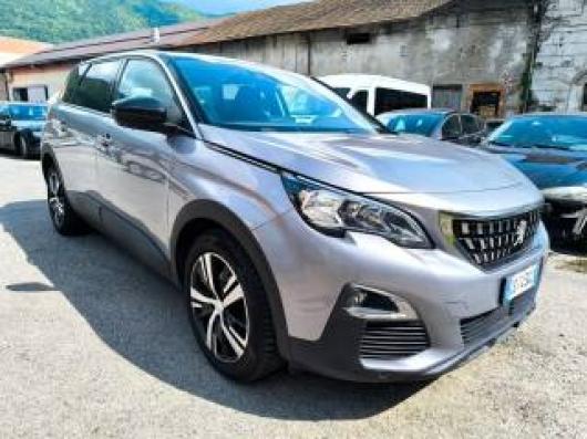 usato PEUGEOT 5008
