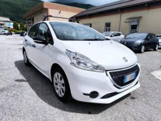 usato PEUGEOT 208