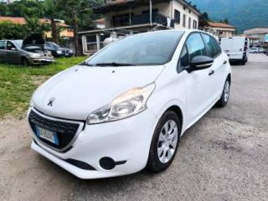 usato PEUGEOT 208