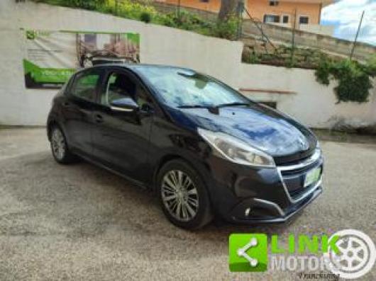 usato PEUGEOT 208