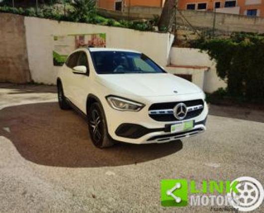 usato MERCEDES GLA 200