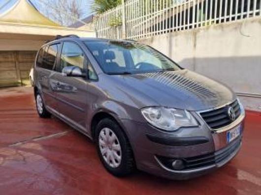 usato VOLKSWAGEN Touran