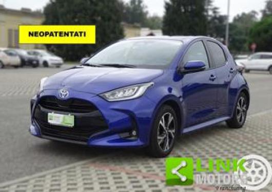 usato TOYOTA Yaris