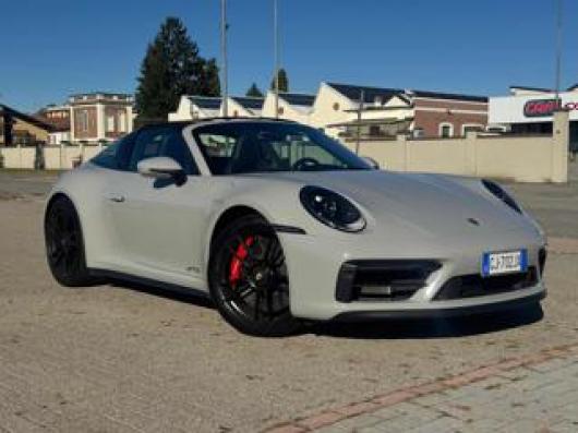 992