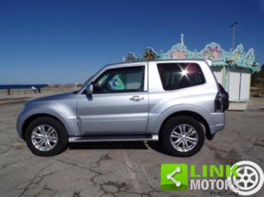 usato MITSUBISHI Pajero