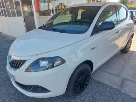 usato LANCIA Ypsilon