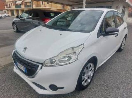 usato PEUGEOT 208