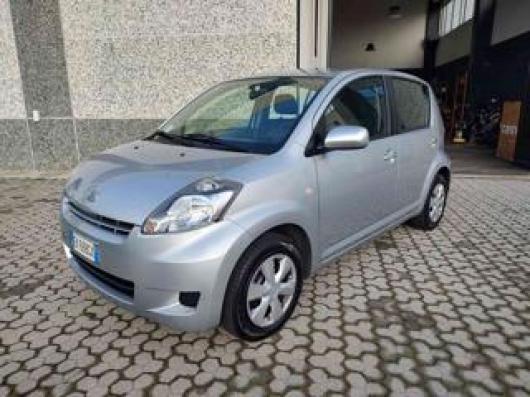 usato DAIHATSU Sirion