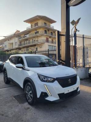 usato PEUGEOT 2008