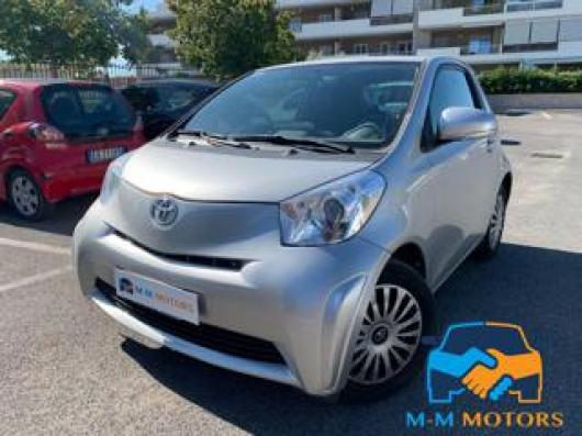usato TOYOTA iQ