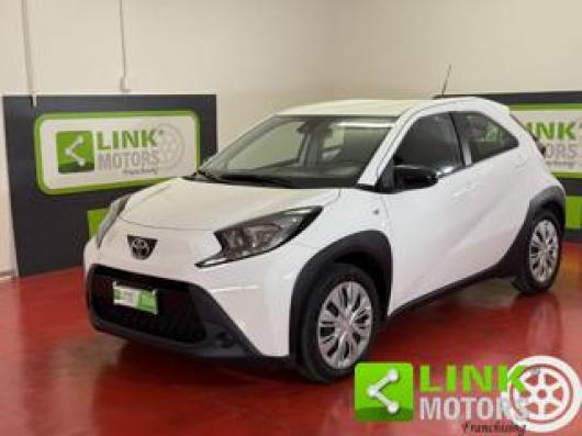 usato TOYOTA Aygo X