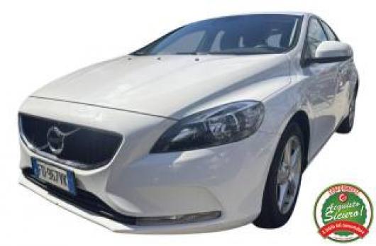 V40