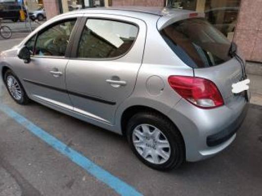 usato PEUGEOT 207