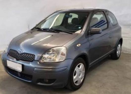 usato TOYOTA Yaris