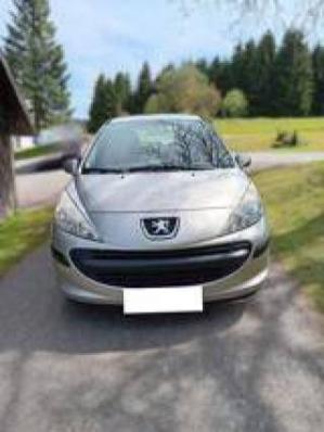 usato PEUGEOT 207
