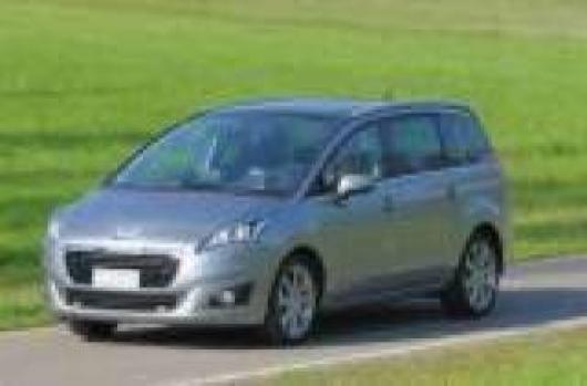 usato PEUGEOT 5008