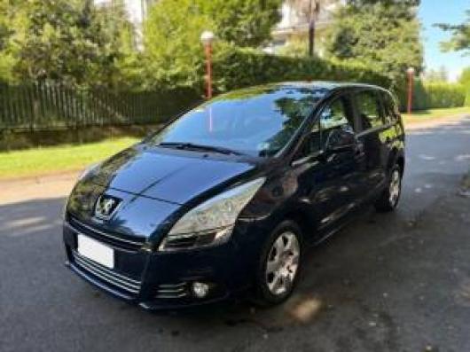 usato PEUGEOT 5008
