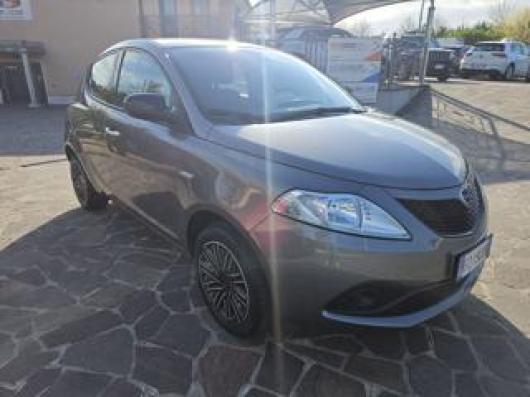 usato LANCIA Ypsilon