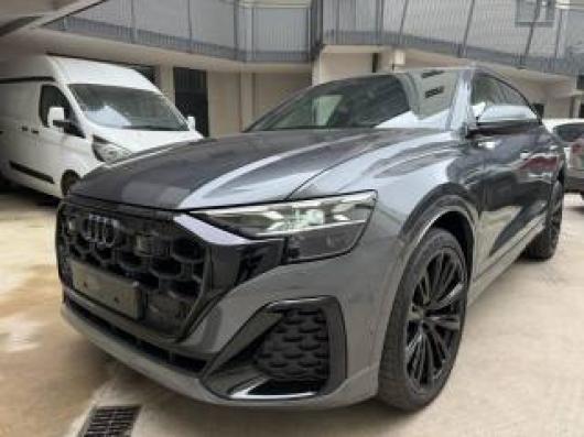 Km 0 AUDI Q8
