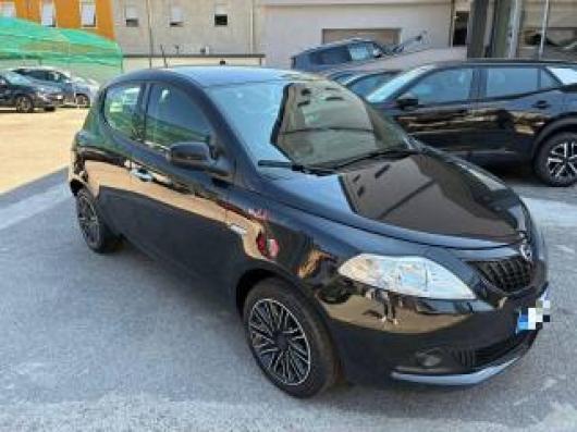 Ypsilon