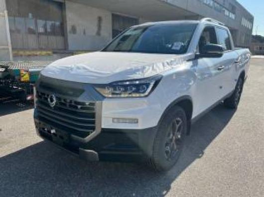 Km 0 KGM Rexton