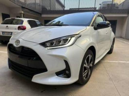 Km 0 TOYOTA Yaris