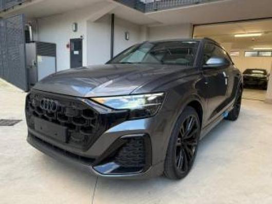 Km 0 AUDI Q8