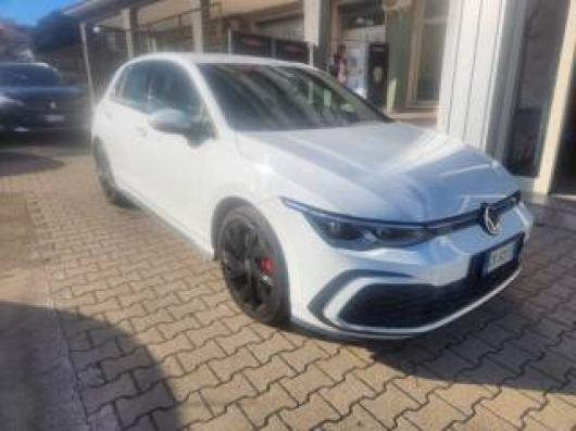 usato VOLKSWAGEN Golf