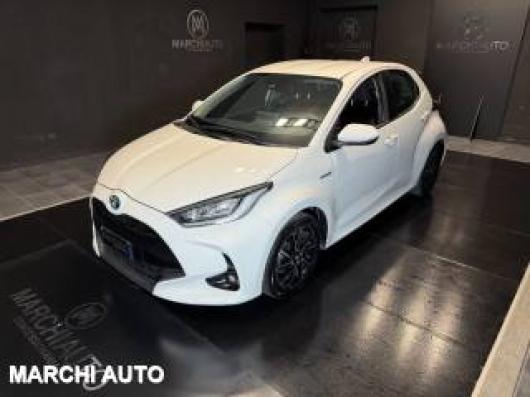 usato TOYOTA Yaris