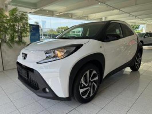 Km 0 TOYOTA Aygo X