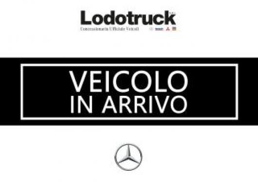usato MERCEDES V 220