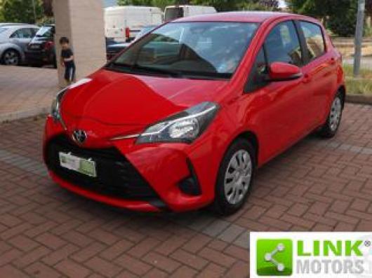 usato TOYOTA Yaris