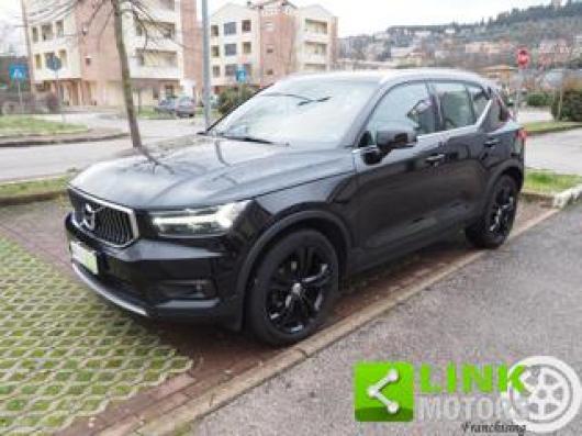 usato VOLVO XC40