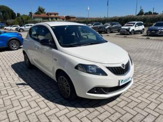 usato LANCIA Ypsilon