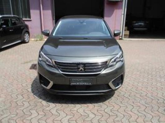 usato PEUGEOT 5008