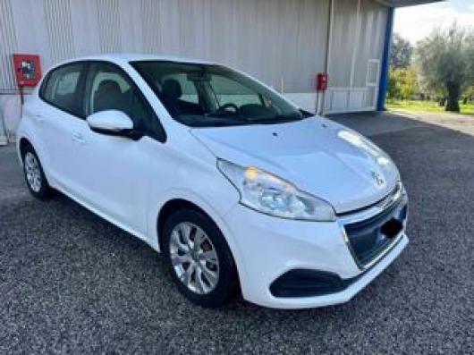 usato PEUGEOT 208