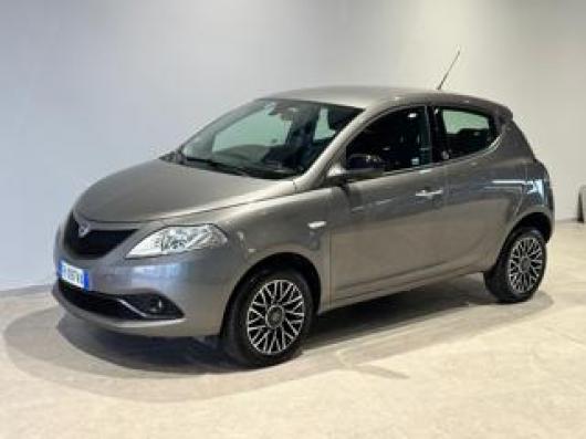 usato LANCIA Ypsilon