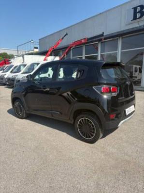 usato MAHINDRA KUV100