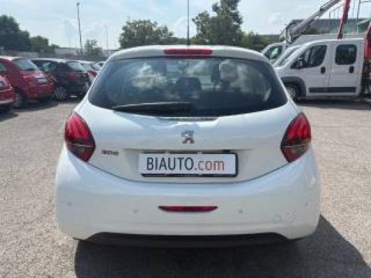 usato PEUGEOT 208
